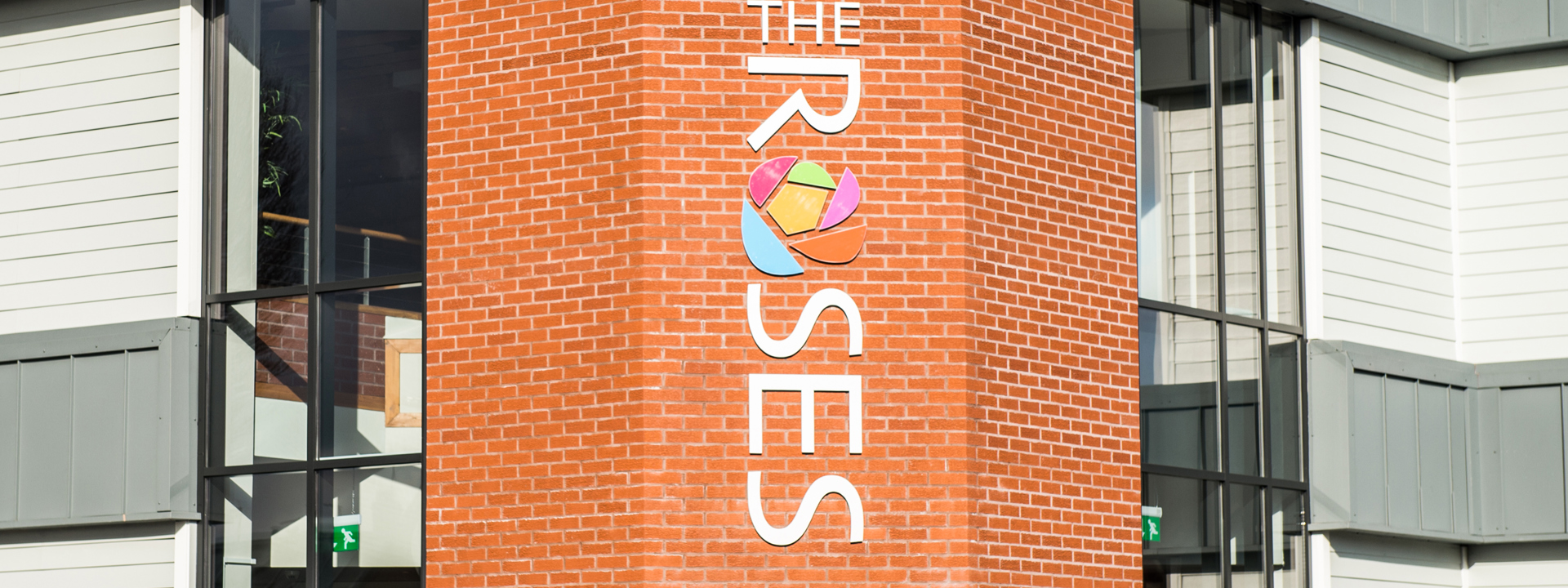 The Exterior of the Roses - Jack Boskett