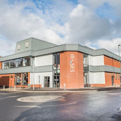 Full exterior of the building The Roses - Jack Boskett